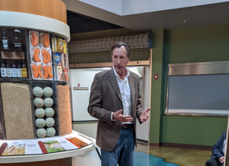 Gubernatorial candidate Chris Dudley holds meet and greet in Boardman