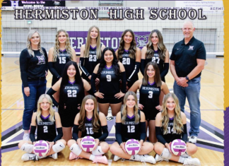 Hermiston volleyball drops playoff opener