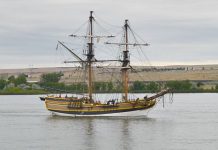 Lady Washington to Lock Past McNary Dam Lady Washington