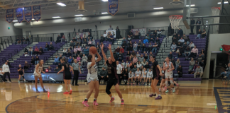 University edges Hermiston 56-47 in District playoff action