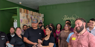 Hermiston Chamber welcomes Hortencia by Alondra’s Sweets with Ribbon Cutting